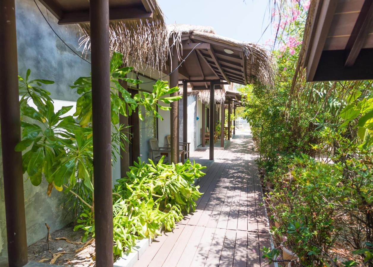 Premier Beach Гали Экстерьер фото