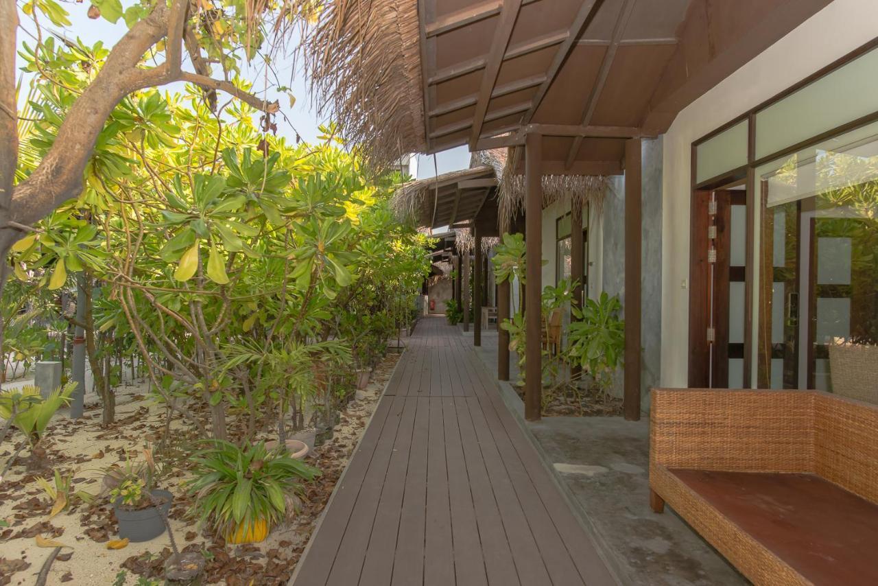 Premier Beach Гали Экстерьер фото